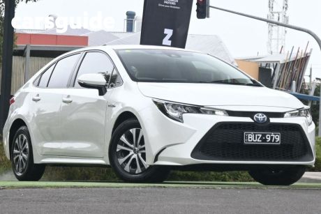 White 2019 Toyota Corolla Sedan Ascent Sport (hybrid)