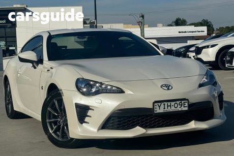 White 2017 Toyota 86 Coupe GT