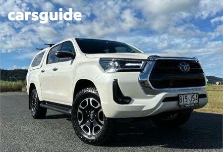White 2021 Toyota Hilux Double Cab Chassis SR5 (4X4)