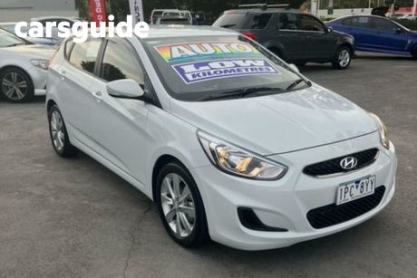 White 2019 Hyundai Accent Hatchback Sport