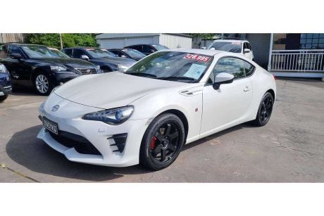 White 2018 Toyota 86 Coupe GT