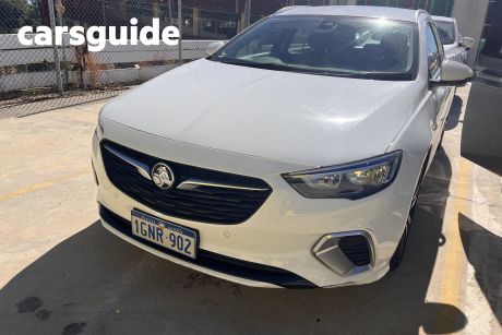 White 2018 Holden Commodore Sportswagon RS
