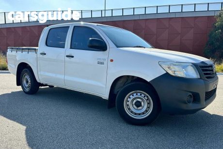 White 2014 Toyota Hilux Dual Cab Pick-up Workmate