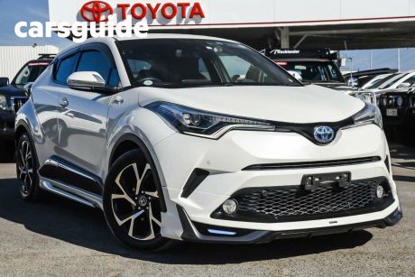 White 2017 Toyota C-HR Wagon