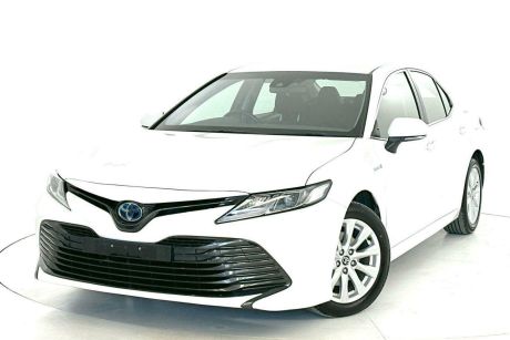 White 2020 Toyota Camry Sedan Ascent Hybrid