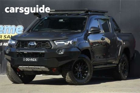 2020 Toyota Hilux Double Cab Pick Up Rugged X (4X4)