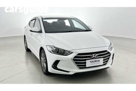 White 2018 Hyundai Elantra Sedan Active 2.0 MPI