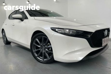 White 2019 Mazda 3 Hatchback G20 Evolve