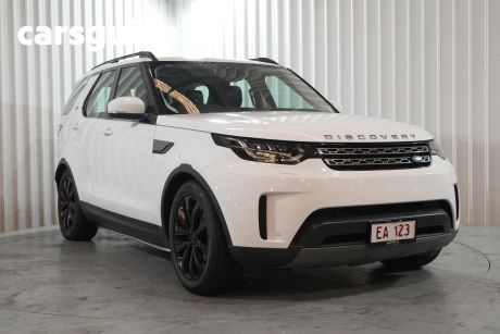 White 2018 Land Rover Discovery Wagon TD6 SE