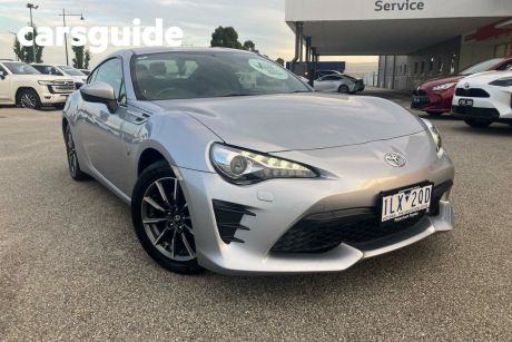 Silver 2017 Toyota 86 Coupe GT