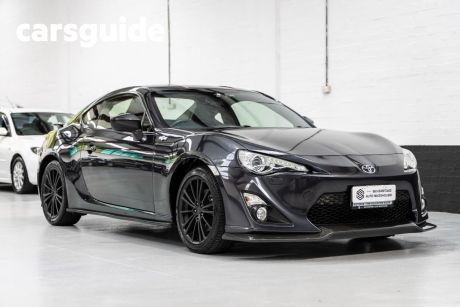 Grey 2015 Toyota 86 Coupe GTS