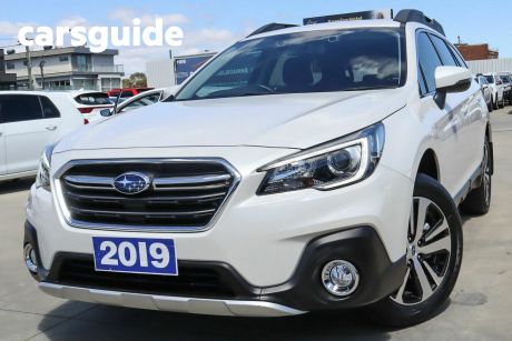 White 2019 Subaru Outback Wagon 2.5I