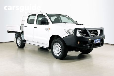 White 2015 Toyota Hilux Double Cab Chassis SR (4X4)
