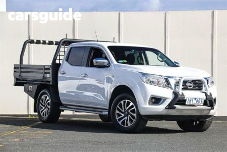 White 2016 Nissan Navara Double Cab Chassis RX (4X4)