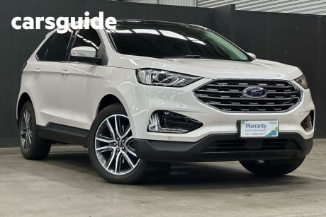 White 2019 Ford Endura Wagon Trend (fwd)