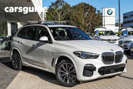 White 2020 BMW X5 Wagon M Competition