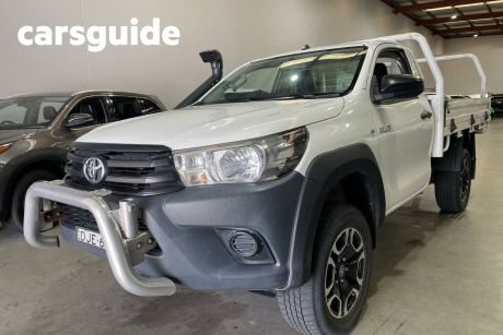 White 2015 Toyota Hilux Cab Chassis Workmate (4X4)