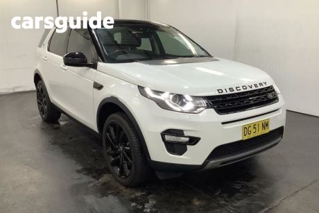 White 2017 Land Rover Discovery Wagon SD4 HSE