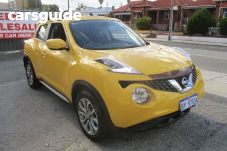 Yellow 2015 Nissan Juke Wagon ST (fwd)