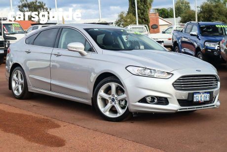 Silver 2017 Ford Mondeo Hatchback Trend