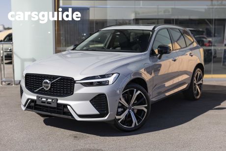 Silver 2024 Volvo XC60 Wagon Recharge Ultimate T8 Phev