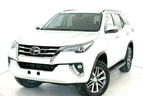 White 2020 Toyota Fortuner Wagon GXL Premium Interior