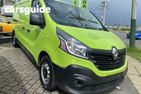 Green 2017 Renault Trafic Van SWB (85KW)