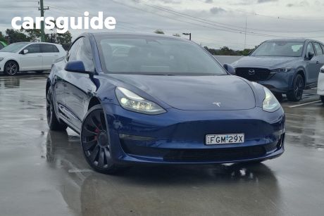 Blue 2022 Tesla Model 3 Sedan Performance