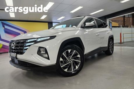 White 2021 Hyundai Tucson Wagon Elite (fwd)