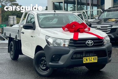 White 2017 Toyota Hilux Cab Chassis Workmate