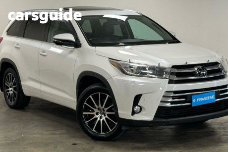 White 2018 Toyota Kluger Wagon Grande (4X4)
