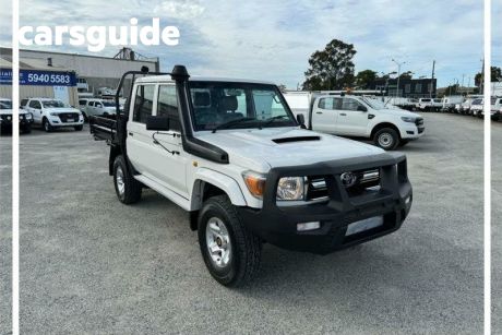 White 2013 Toyota Landcruiser Double Cab Chassis GXL (4X4)