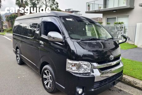 2016 Toyota HiAce Commercial