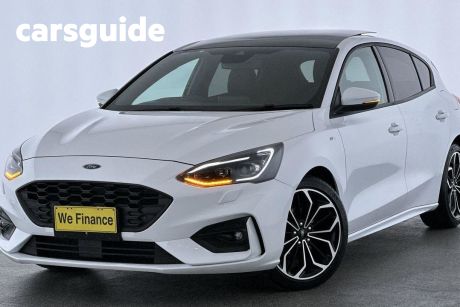 White 2019 Ford Focus Hatchback ST-Line