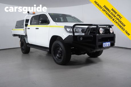 White 2022 Toyota Hilux Double Cab Chassis SR (4X4) Steel Wheels