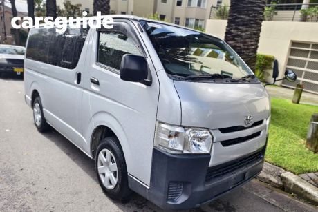 2014 Toyota HiAce Commercial