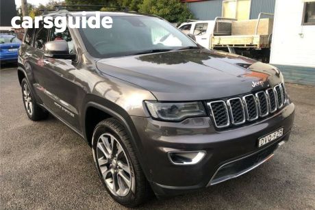 Grey 2018 Jeep Grand Cherokee Wagon Limited (4X4)