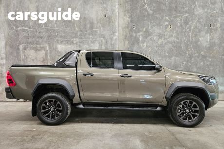 Bronze 2023 Toyota Hilux Double Cab Pick Up Rogue (4X4)