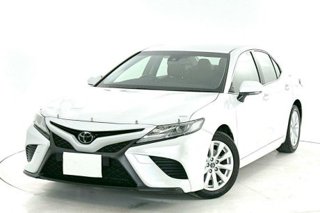 White 2019 Toyota Camry Sedan Ascent Sport