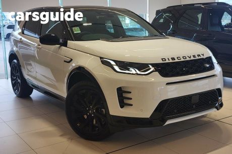 White 2024 Land Rover Discovery Sport Wagon 24MY P250 DYNAMIC SE