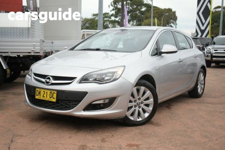 Silver 2012 Opel Astra Hatchback 1.6 Select