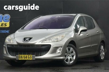 Silver 2008 Peugeot 308 Hatchback XSE HDI