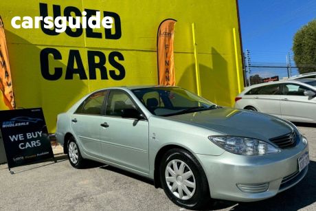 Green 2005 Toyota Camry OtherCar Altise MCV36R