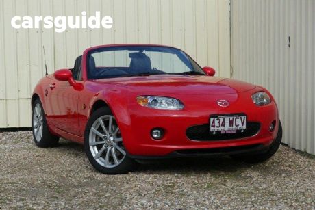 Red 2007 Mazda MX-5 Roadster Coupe