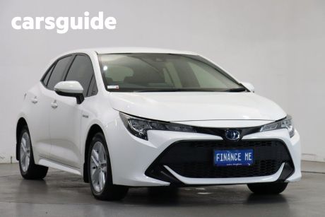 White 2019 Toyota Corolla Hatchback Ascent Sport (hybrid)