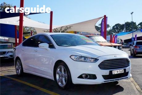 White 2018 Ford Mondeo Hatchback Trend