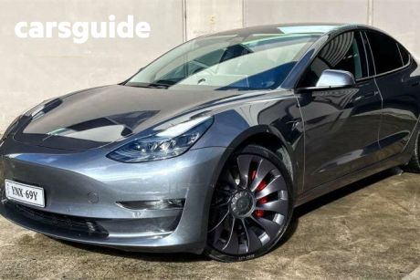 Silver 2021 Tesla Model 3 Sedan Performance