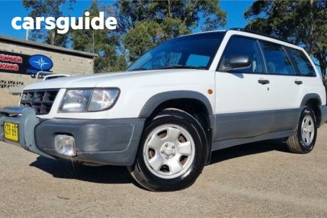 White 1999 Subaru Forester Wagon RX Limited