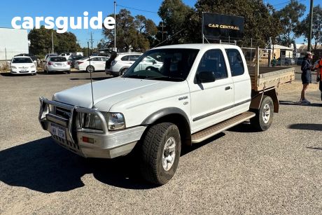 White 2005 Ford Courier Super Cab Pickup XL (4X4)
