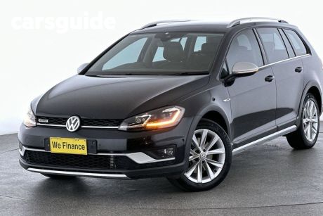 Black 2019 Volkswagen Golf Wagon Alltrack 132 TSI Premium